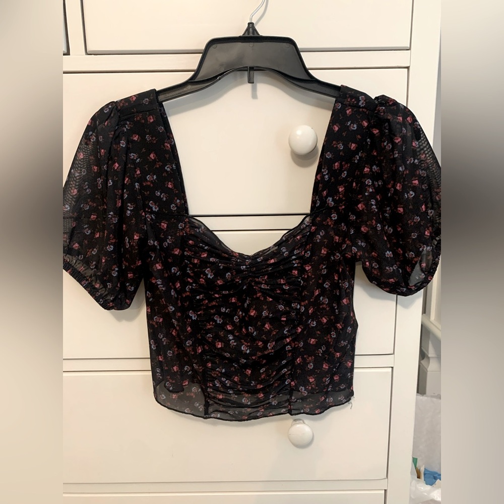 Topshop black floral puff sleeve crop top